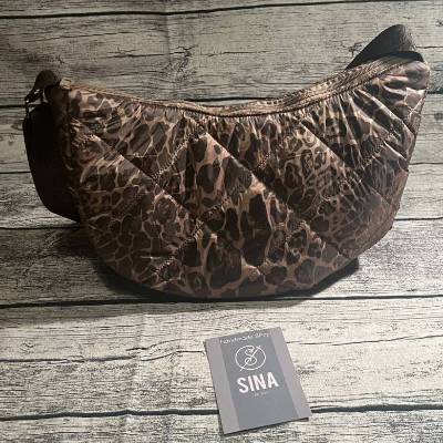 Aussergewöhnliche Leo- Moonbag aus Steppstoff-Halbmondtasche-Bananentasche -Leo-Brauntöne- Musthave Crossbody