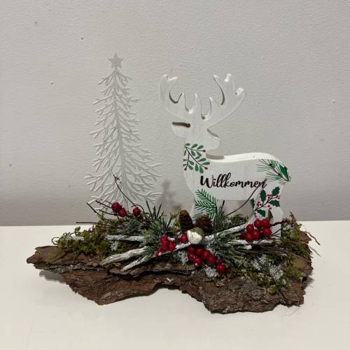 Weihnachtsdeko Weihnachtsgesteck mit einem Hirsch Landschaft