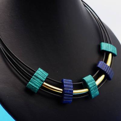 Collier, Lederkette, Keramikperlen, blau, petrol, gold, schwarz, Statementkette, Halskette, Keramikkette, Handarbeit