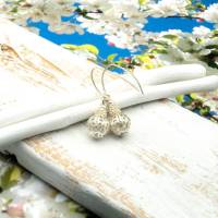 Lässige verspielte Ohrhänger aus Metall & Silberfarben, Unikatschmuck – Geschenkidee für Frauen