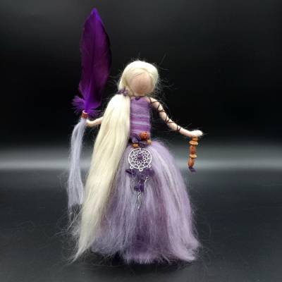 Schamanenelfe LAKONJA - Schamanin Filzfigur mit Amethyst Wegbegleiterin Filzelfe Filzkunst