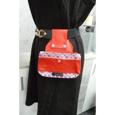 Gürteltasche - Rote Sterne (klein)