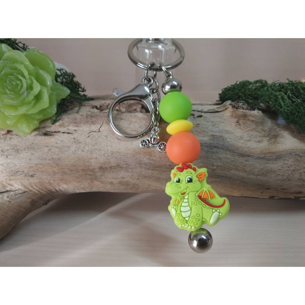 Schlüsselanhänger Drache aus Silikonperlen – Geschenkidee, lustige Drachenfigur, universell einsetzbar, viele Varianten Bild 5