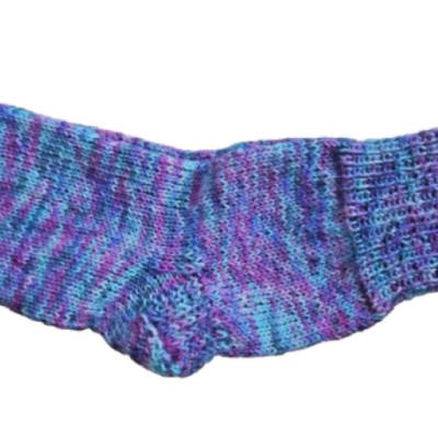 Handgestrickte Socken Größe 32/33 aus Schurwolle – Einzigartige Strümpfe für Kinder & Damen