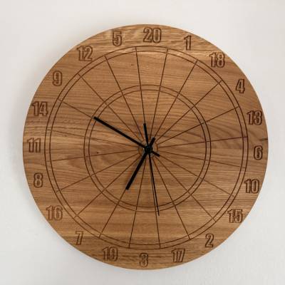 Funkuhr Holz Eiche Dartscheibe Geschenk Darts Dartboard 