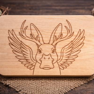 Wolpertinger Brotzeitbrettl – Alpen-Legende aus dem Chiemgau - Bayern Souvenir Geschenk- Fabelwesen