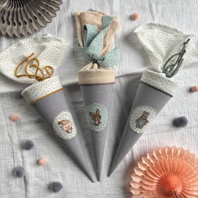 Kita Tüte in Pastellfarben und Tiermotiven, auf Wunsch personalisiert