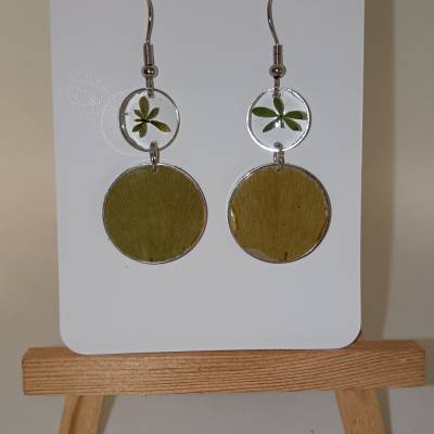 Ohrringe mit echtem Ginko und Blüten, handegmacht