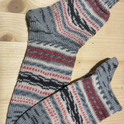 Handgestrickte Socken Gr. 42/43 
