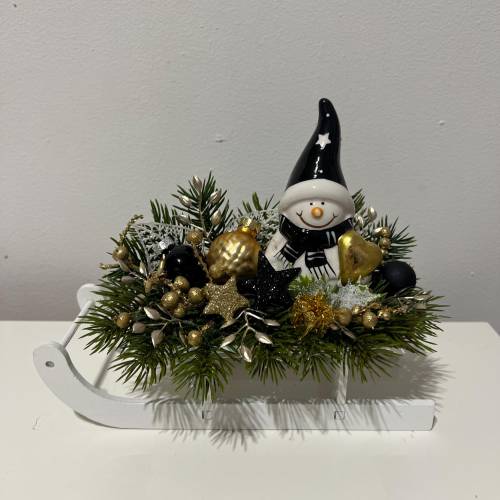 Weihnachtsschlitten mit einem Wichtel/Schneemann und Ledlichtern Weihnachtsdeko