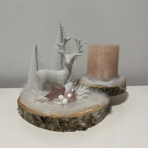 Hirsch auf Baumscheibe mit Kerze Weihnachtsdeko