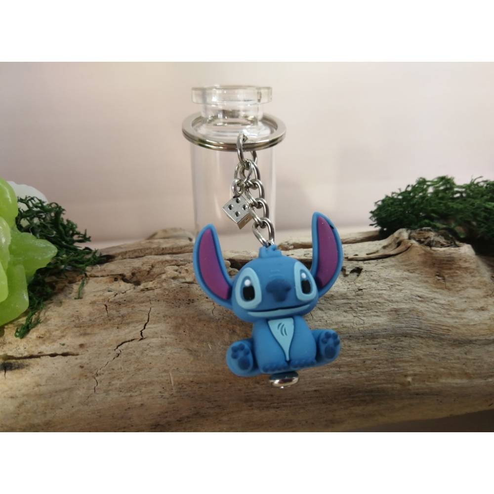 Stitch und/oder Angel Schlüsselanhänger aus Silikon – niedliche Disney Begleiter als Geschenk Bild 1