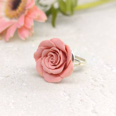 Rosa Rosenring verstellbar aus Polymer Clay, Blumen Geschenk für Blumenliebhaber, Geschenk für Mama