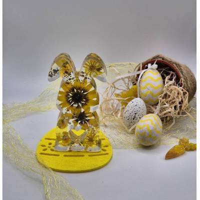 Deko Hase mit echten Blüten gelb