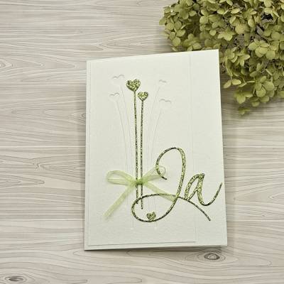 Elegante Hochzeitskarte mit Herzmotiv und Ja-Schriftzug – einzigartiges >Design