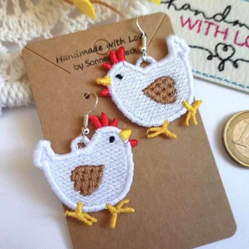 Ohrringe Huhn gestickt, federleichte Oster Spitzenohrringe, Lace Hängeohrringe