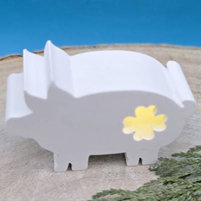 Glücksschweinchen aus Raysin – Handgegossene Schweine in Pastellfarben für sanftes Licht