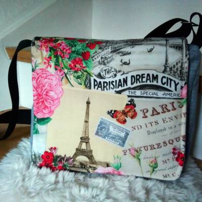 Messenger 'Spring in Paris' + Kosmetiktasche, Unikate hessmade