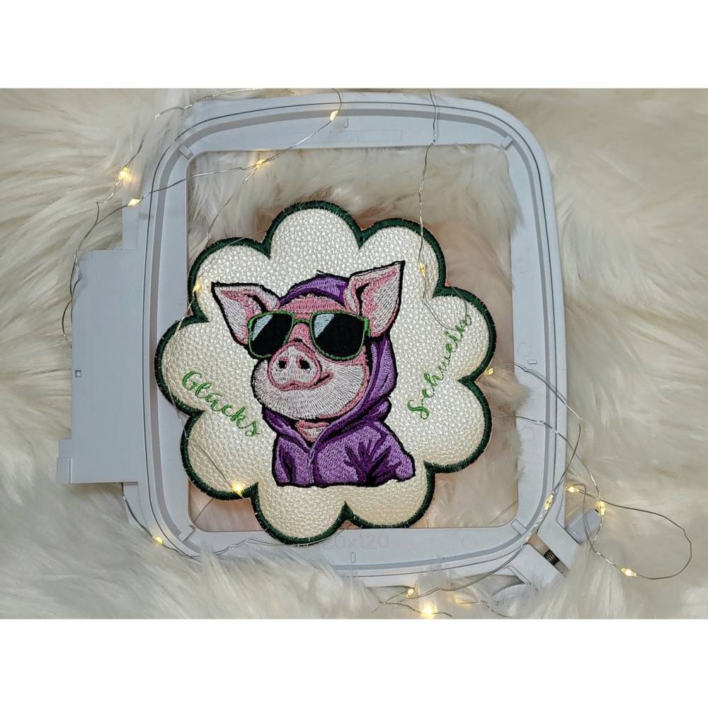 Cooles Schwein Stickdatei 14x14 bzw. 15x15cm –Lustiges Lichteffekt-Muster für schwarze Stoffe Bild 10