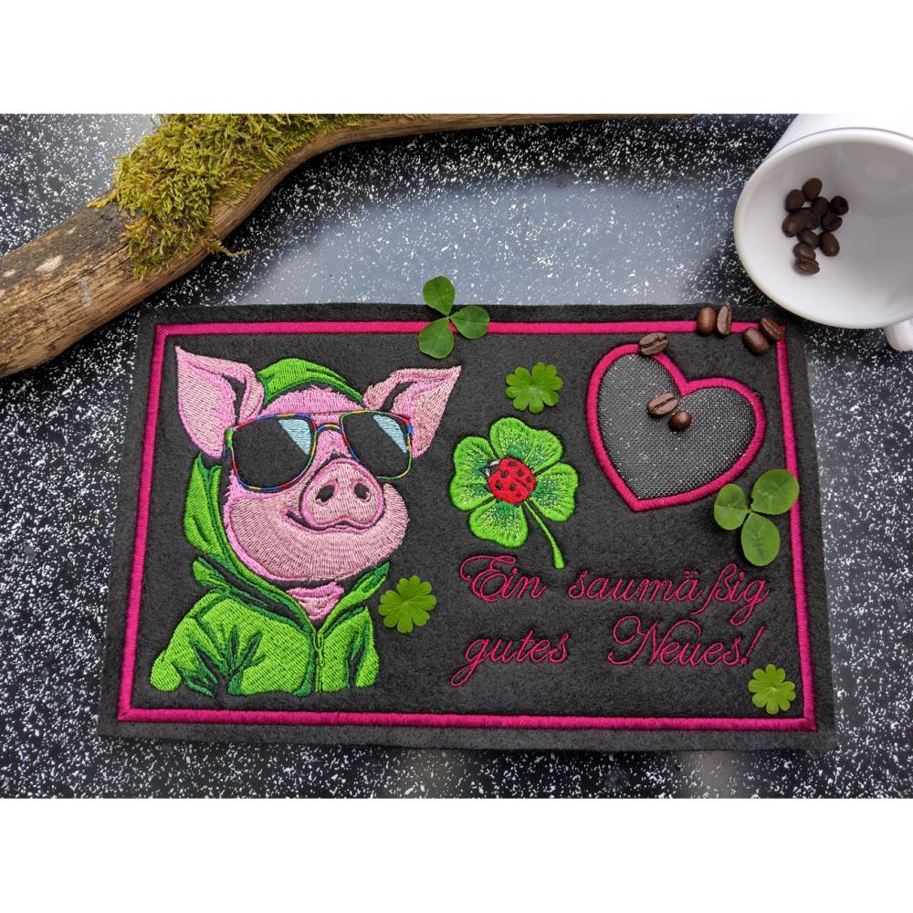 Cooles Schwein Stickdatei 14x14 bzw. 15x15cm –Lustiges Lichteffekt-Muster für schwarze Stoffe Bild 3