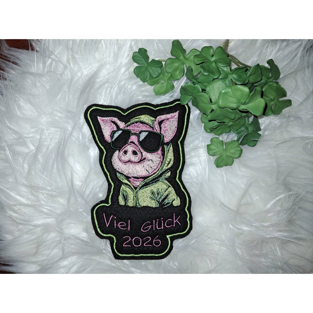 Cooles Schwein Stickdatei 14x14 bzw. 15x15cm –Lustiges Lichteffekt-Muster für schwarze Stoffe Bild 9