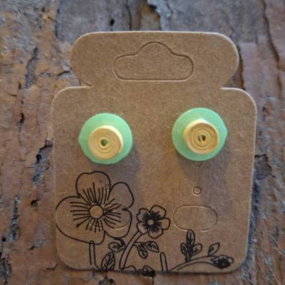 Hippe Upcycling Ohrringe in Grün und Gold  - Ohrringe "Goldrund"