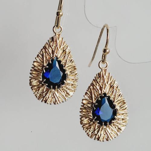 Blaue facettierte Ohrringe , 18k Gold Filled  Handgemachte Ohrringe