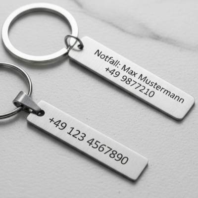 Edelstahl Schlüsselanhänger mit Gravur - Personalisierbar in 45/50 mm Länge, Name, Telefonnummer oder Symbole nach Wahl