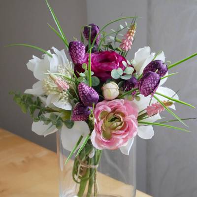 Blumenstrauß Frühling Kunstblumenarrangement – eleganter Kunstblumenstrauß für Deine Vase