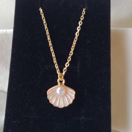 Halskette 18K Vergoldet mit Anhänger, Halskette mit Perle, Braut Schmuck zierliche Halskette; Muschel Perlen Halskette