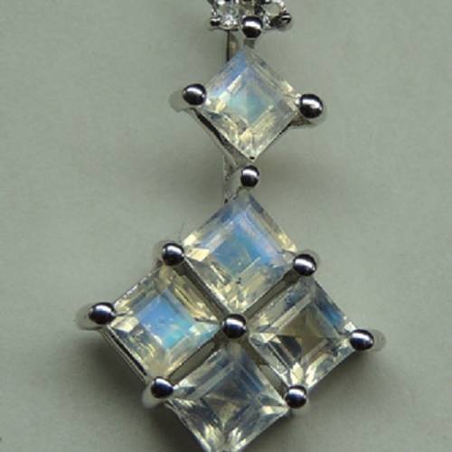 Edler 1,55 Carat Mondlichttopas Anhanger 925 Silber Collier Kette Mondlicht Topas