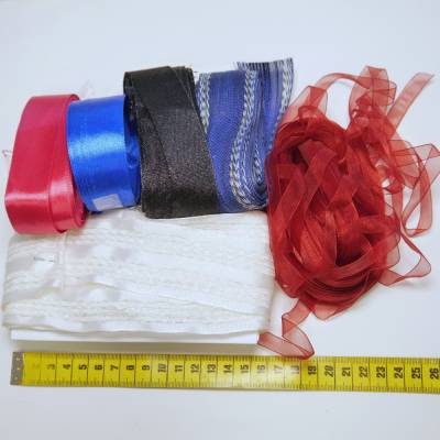 Konvolut Geschenkband Mix verschiedene Farben – aus Downcycling