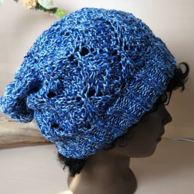 Blaue Beanie für Damen mit Ajourmuster – Stylische Mütze für Frühjahr & Herbst