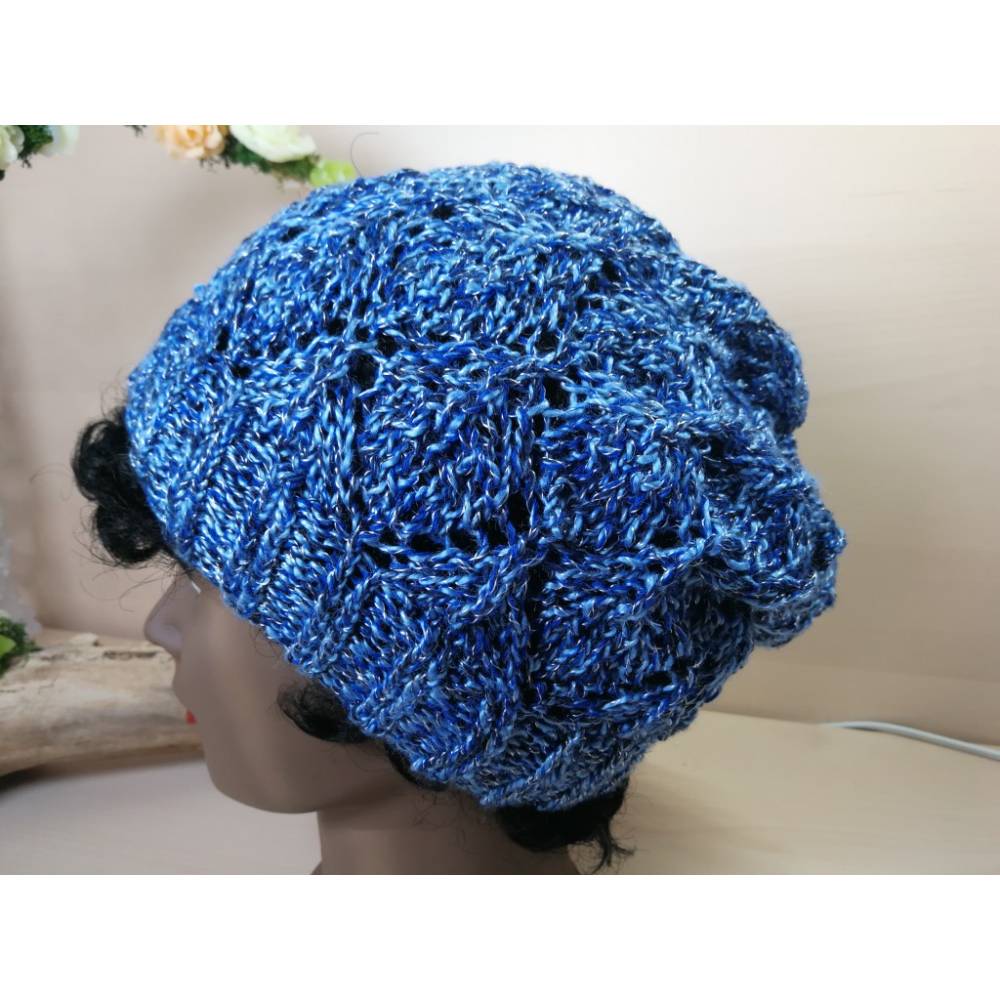 Blaue Beanie für Damen mit Ajourmuster – Stylische Mütze für Frühjahr & Herbst Bild 3