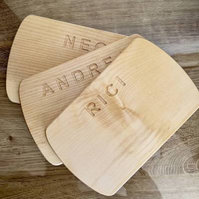 Ahorn Frühstücksbrett mit persönlicher CNC Gravur | Handgemacht aus Bayern | Holzbrett | Hochwertiges Brotzeitbrett