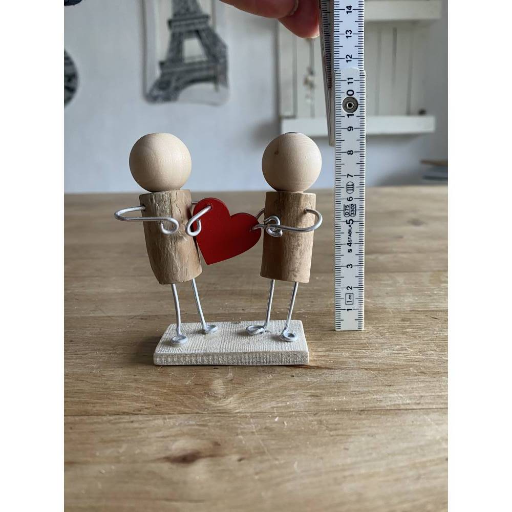 Hochzeits Figuren mit Herz, Holzfiguren, Liebes Geschenk Bild 4