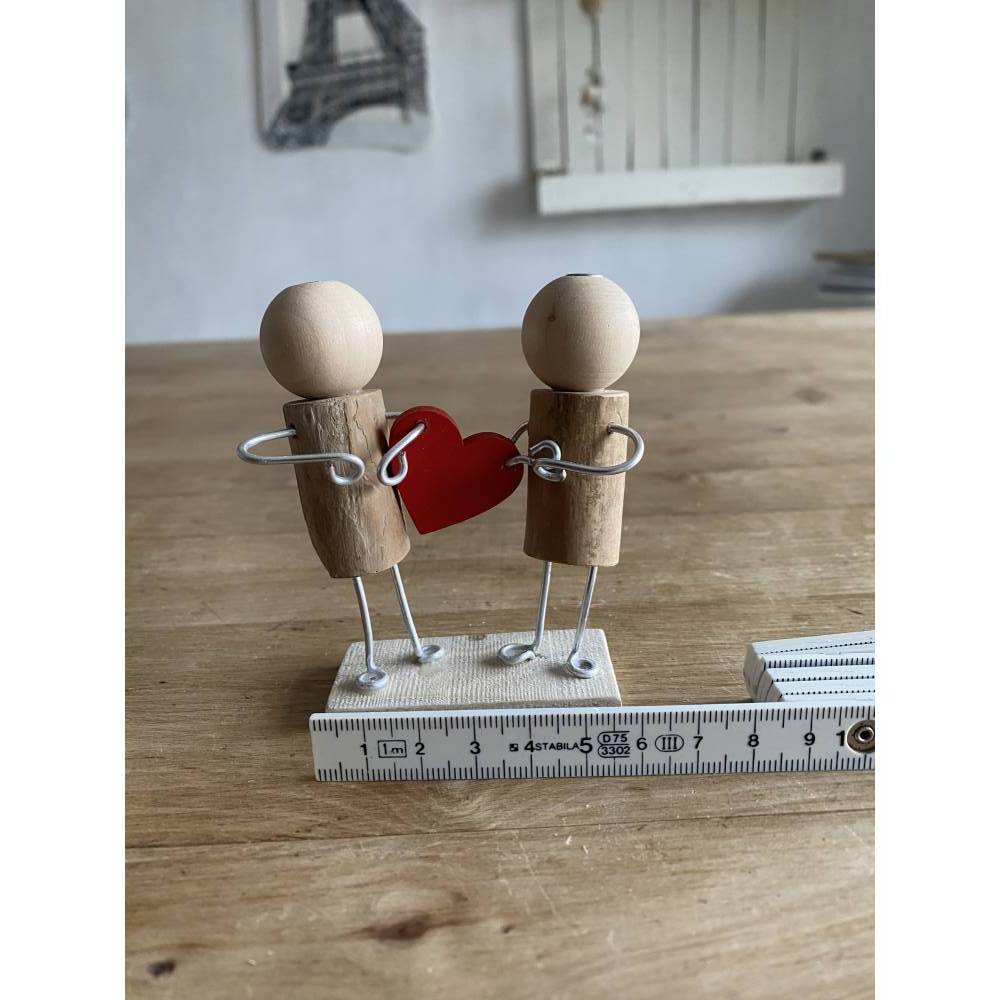 Hochzeits Figuren mit Herz, Holzfiguren, Liebes Geschenk Bild 5