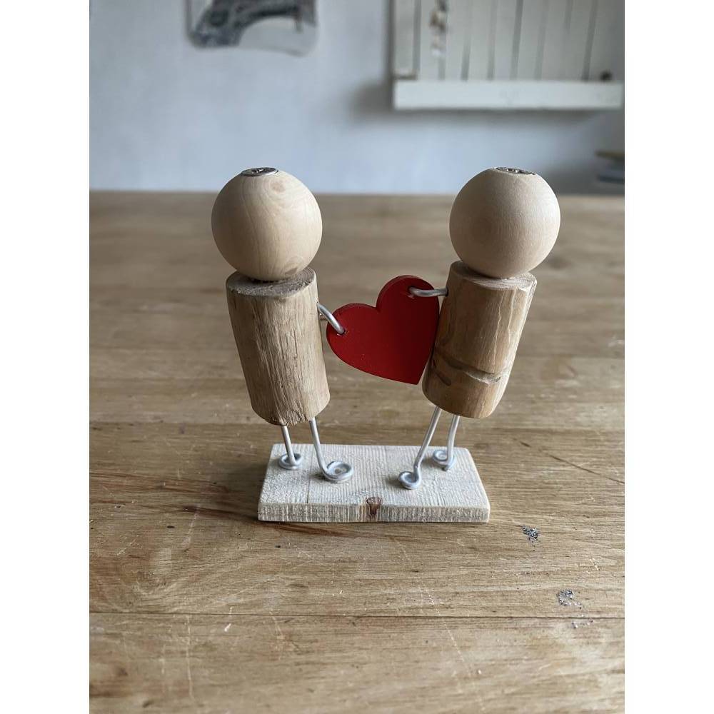 Hochzeits Figuren mit Herz, Holzfiguren, Liebes Geschenk Bild 7