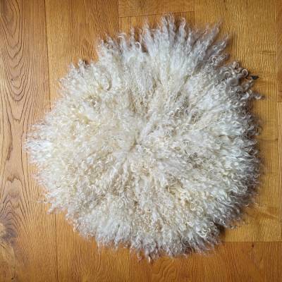 Fellkissen vom Walliser Schwarznasen Schaf