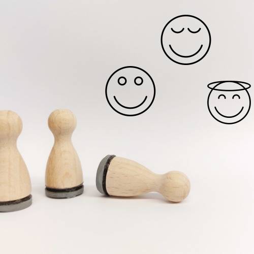 Ministempelset Smiley Zufrieden | 3 Stempel mit 12mm Durchmesser | Holzstempel Emoji Lachen Engel Stempel Klassenarbeite