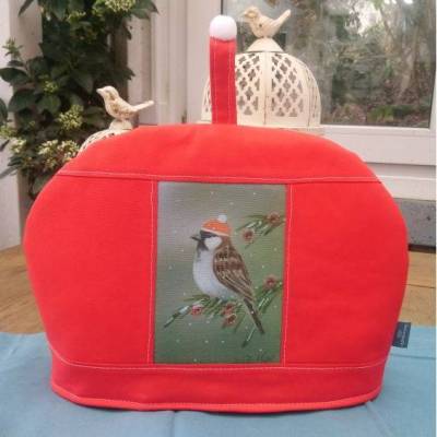 Teacosy 'Haussperling mit Mütze'
