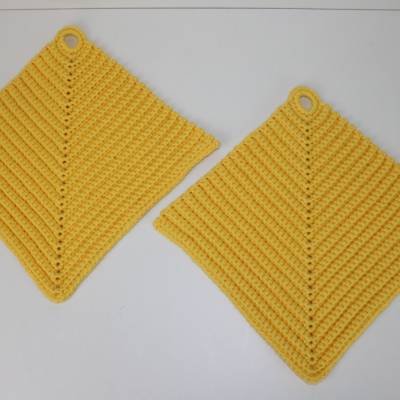 Handgehäkeltes Topflappen-Set im Retro-Style – praktisch & schön zugleich / gelb