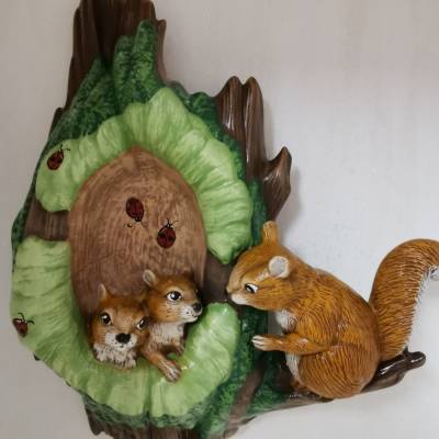 Romantisch tierische Wanddeko aus Keramik 
