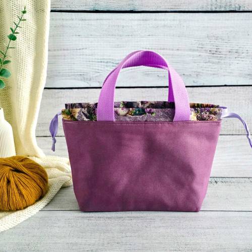Projekttasche für Stricken aus Canvas in Beere – Stricktasche für Socken & kleines Strickzubehör
