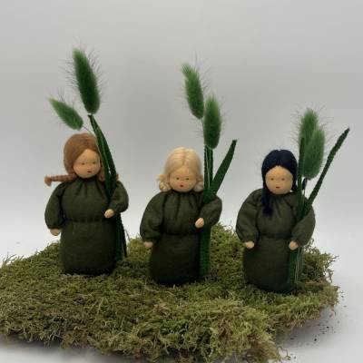 Grasmädchen - Jahreszeitentisch  - Frühling - Blumenkinder - Weihnachtsdeko