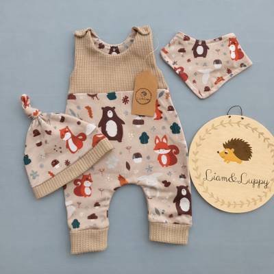 Handgemachtes Baby Set (Strampler, Mütze & Halstuch) – weich, bequem & perfekt als Geschenk