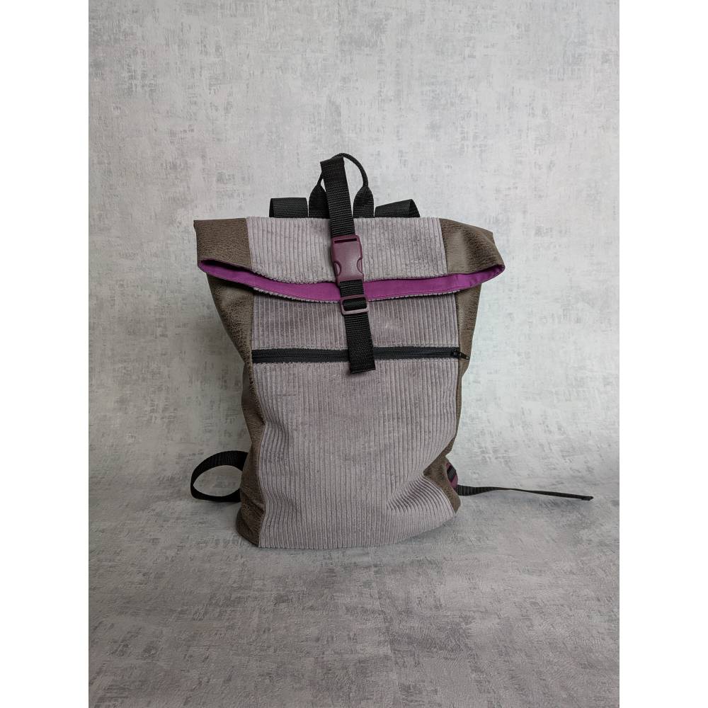 Rolltop Rucksack aus Cord und Kunstleder Bild 1