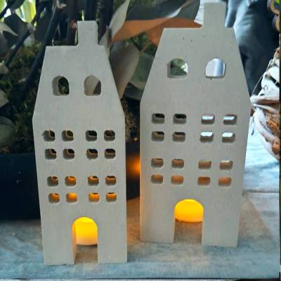 Beton-Lichthäuser Grachtenhäuser 2er-Set – Deko Windlicht in Hausform, Natur/Grau, für LED-Teelichter, Innen & Außen