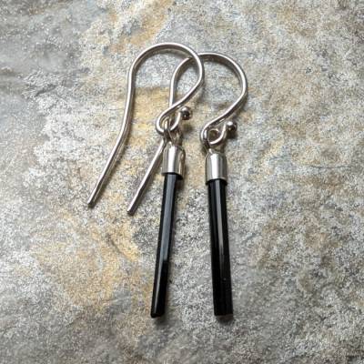 Schörl, schwarze Turmalin Kristalle Ohrhänger, Silber