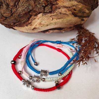Handgeknüpfte Schnurarmbänder Pastellrosa-Mint & Blau-Rot mit süßer Schildkröte – Sommer